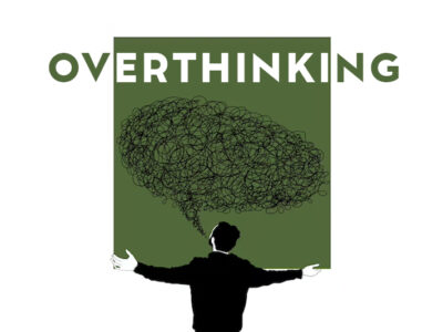 Overthinking là gì? Biểu hiện & cách ngừng suy nghĩ quá mức