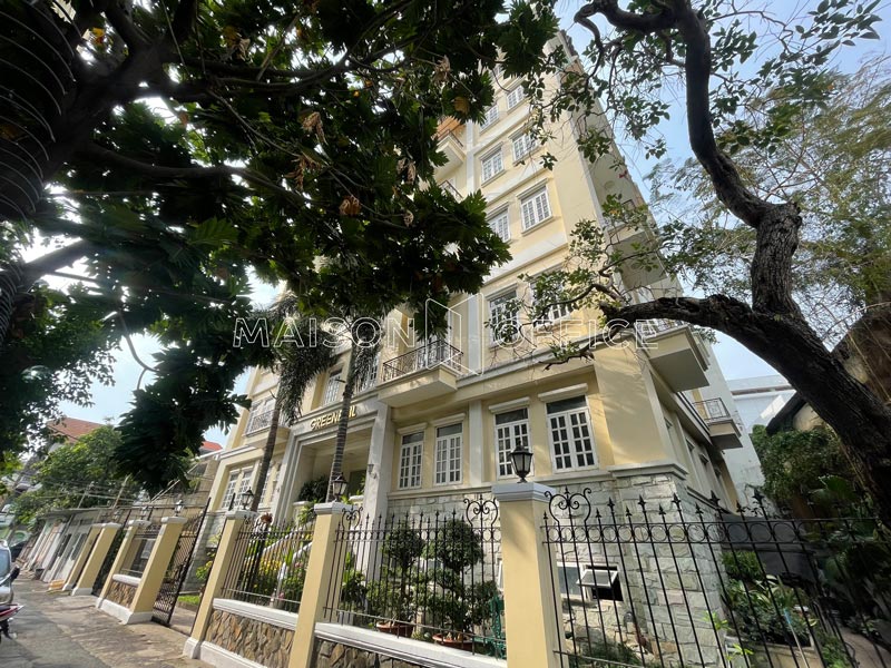 toa-nha-duc-deutsches-haus-le-duan