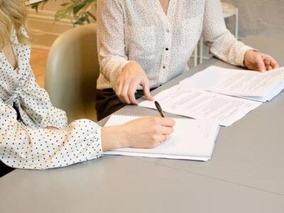 Những Thủ Tục Pháp Lý Cần Thiết Khi Thuê Văn Phòng