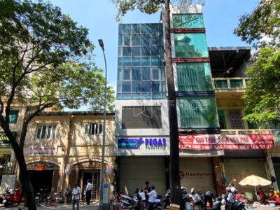 Tòa nhà 17 Phó Đức Chính