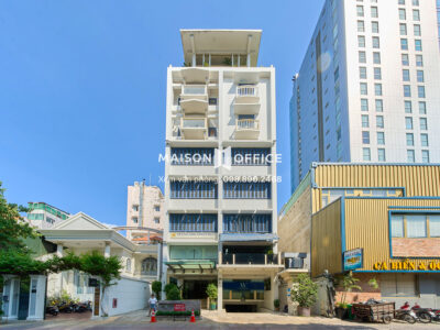 Dhouse Building