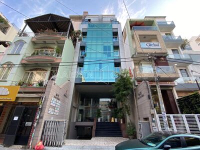 Ý Bản Office Building