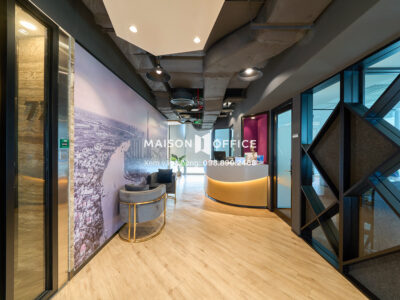 Compass Landmark 81